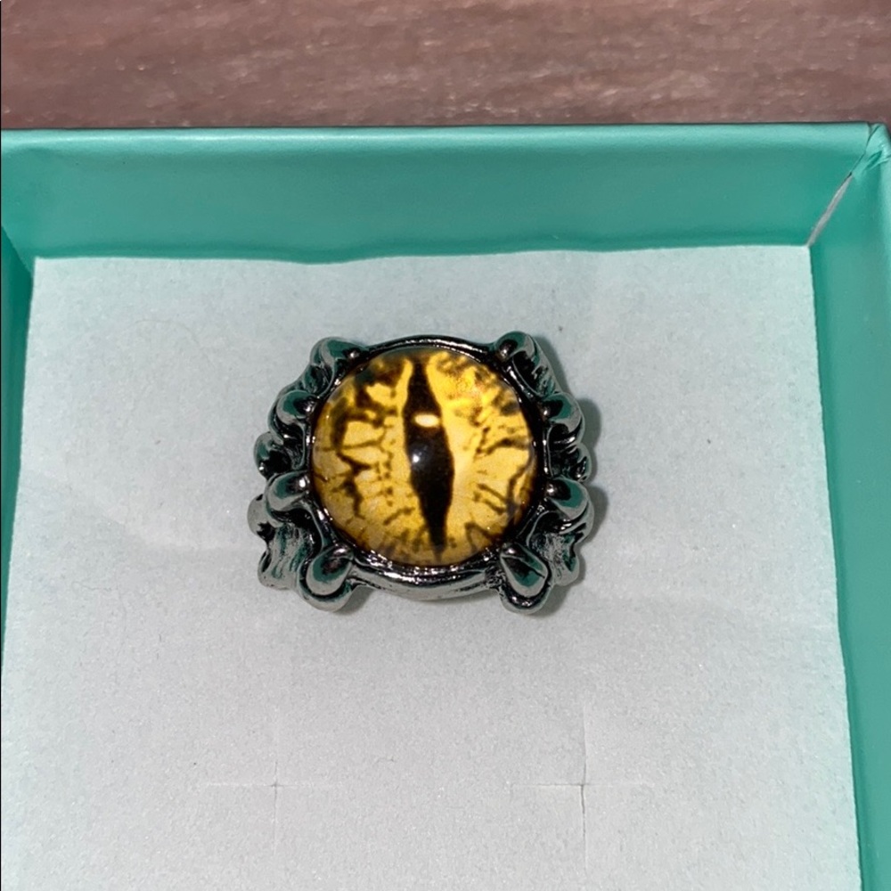 Eye Ring